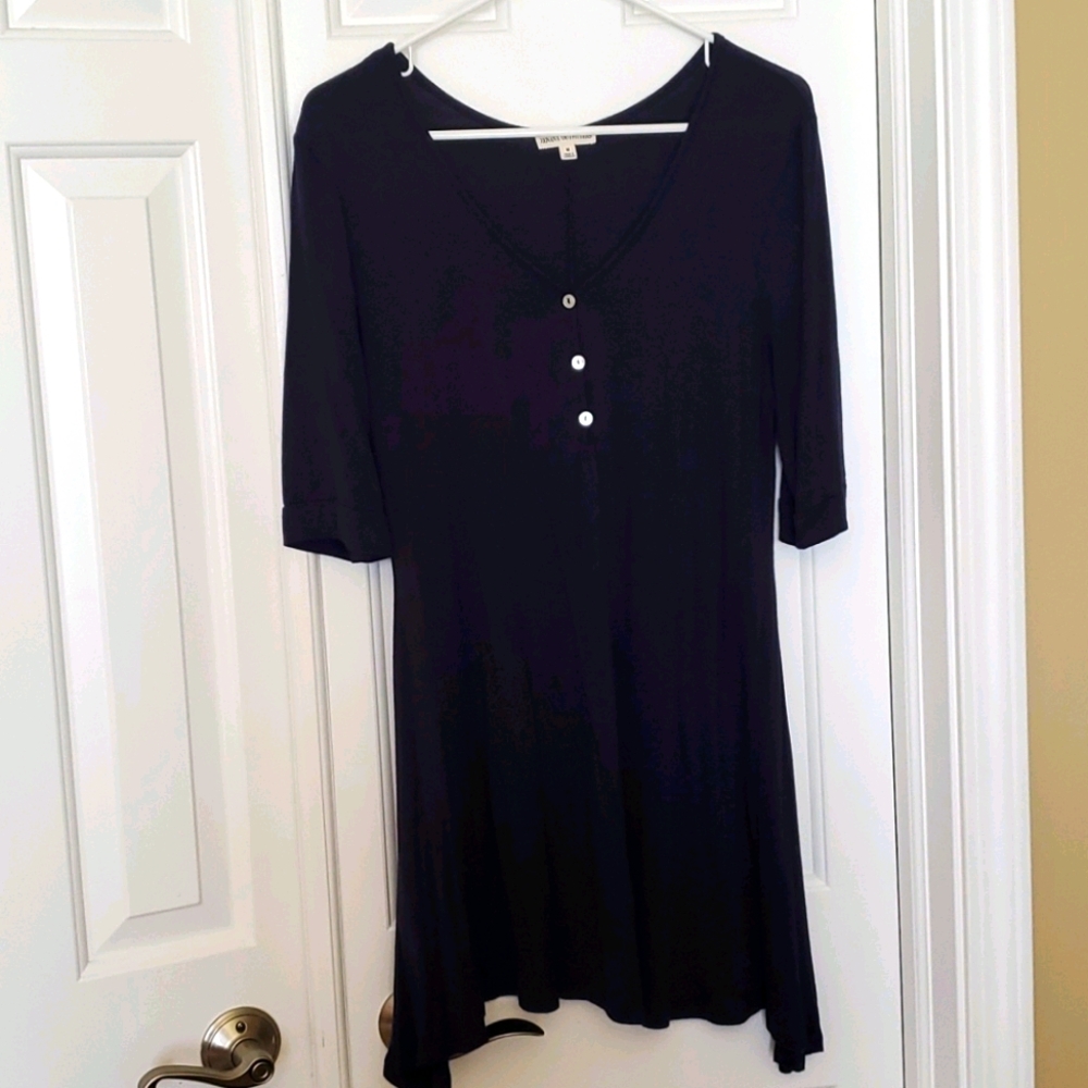 B1G1 FREE Navy tunic knit top